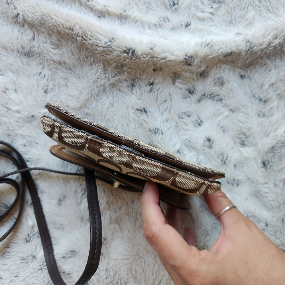 Coach Park Signature Dylan Crossbody Wallet in Brown - Picture 5 of 9